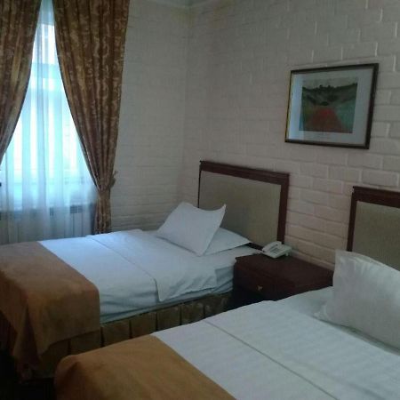 Arien Plaza Hotel Tashkent Esterno foto